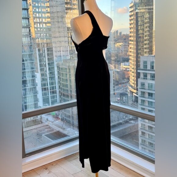 🆕 BCBGMAXAZRIA 🧿 NWOT Domenico Asymmetrical Black Velvet Dress, Sz M - Picture 3 of 16